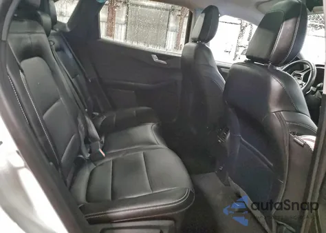 2022 Ford Escape Titanium z USA, uszkodzony, nr VIN 1FMCU9DZ2NUA40980